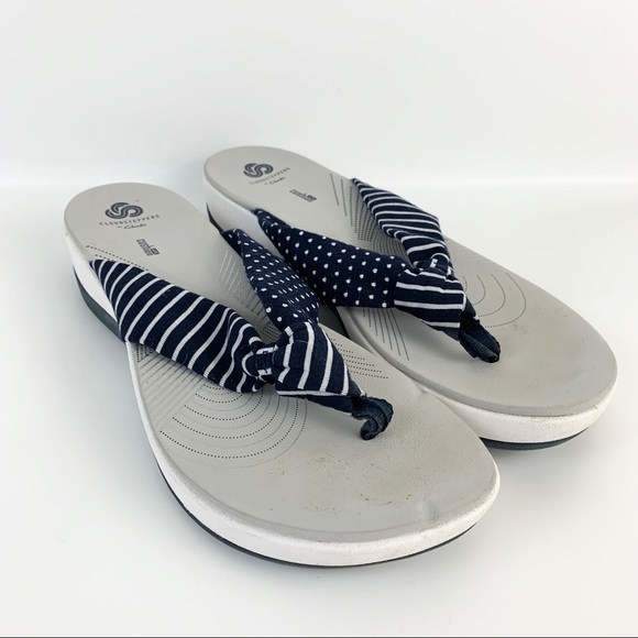 cloudsteppers by clarks flip flops
